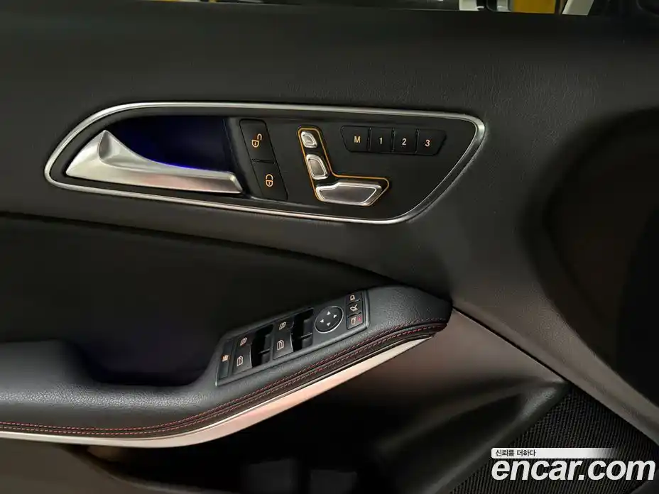 Mercedes-Benz A-Class 2018 1.6 Автомат в Москве № 623373, фото 18