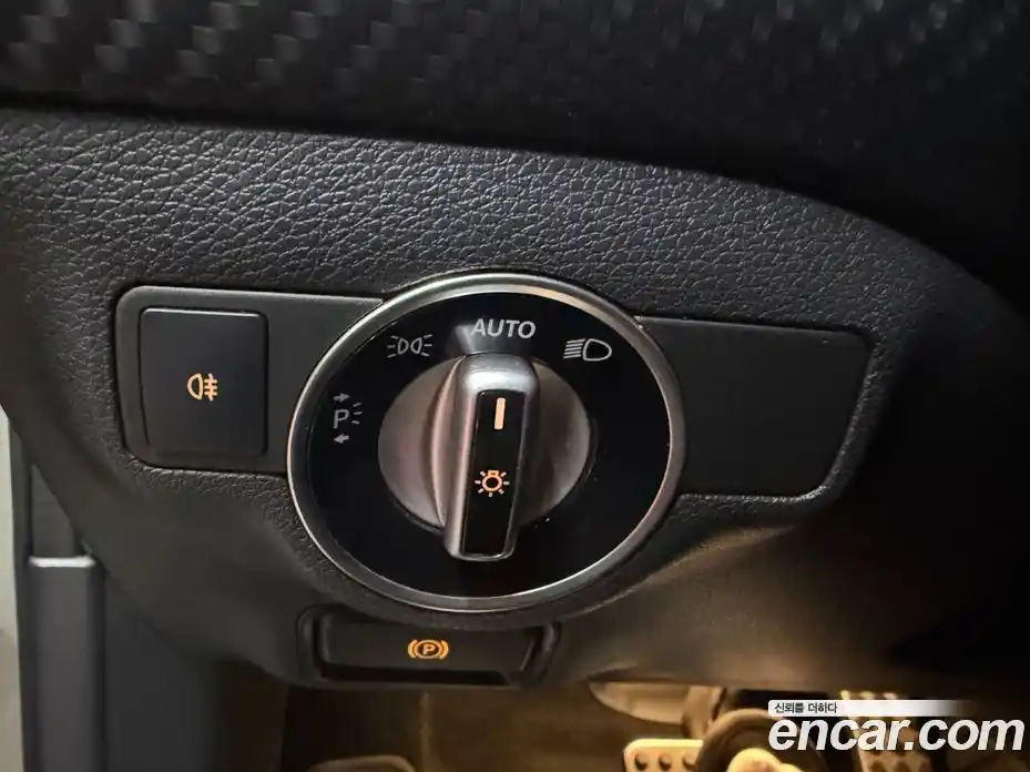 Mercedes-Benz A-Class 2018 1.6 Автомат в Москве № 623373, фото 19