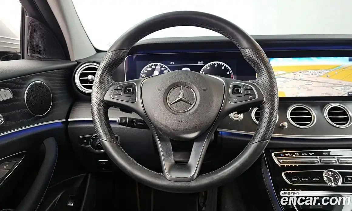 Mercedes-Benz E-Class 2017 2.0 Автомат в Москве № 623631, фото 13