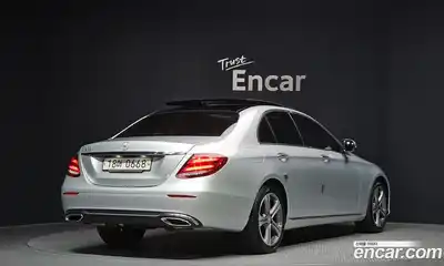 Mercedes-Benz E-Class 2017 2.0 Автомат в Москве № 623631, миниатюра 2