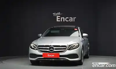 Mercedes-Benz E-Class 2017 2.0 Автомат в Москве № 623631, миниатюра 3