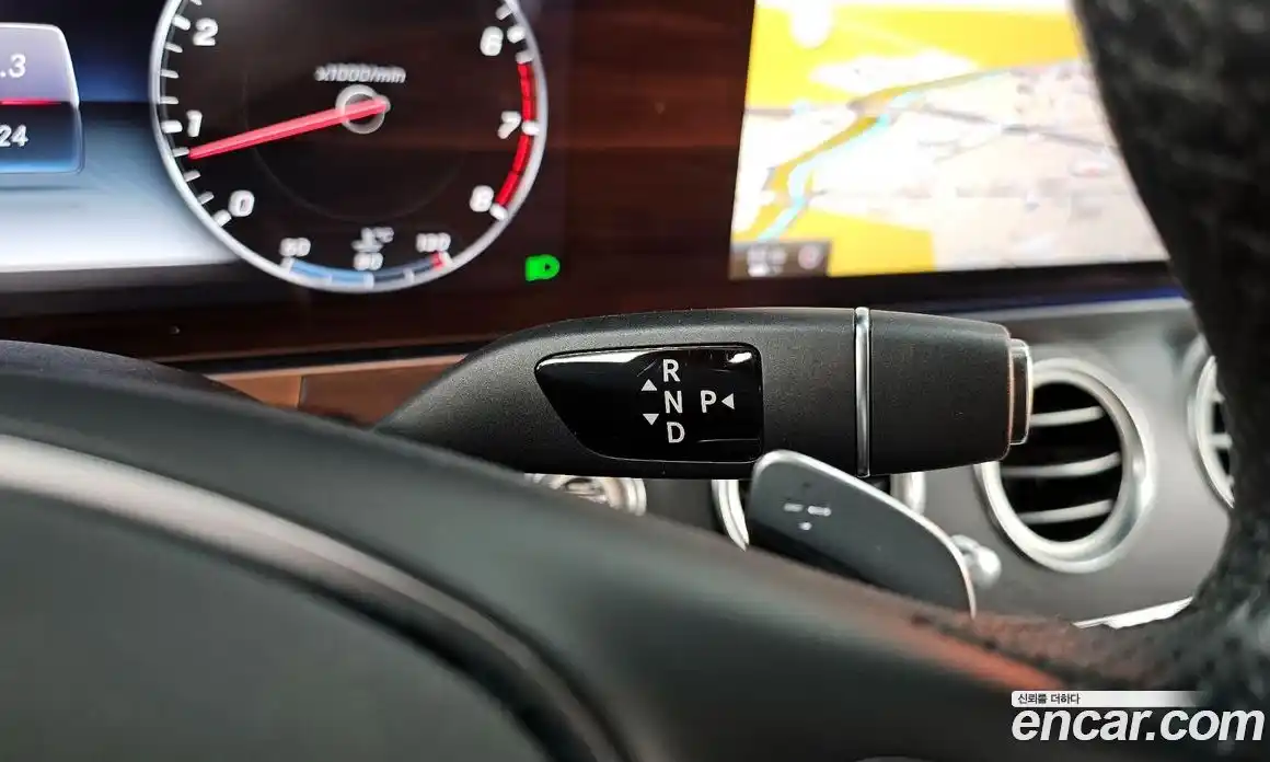 Mercedes-Benz E-Class 2017 2.0 Автомат в Москве № 623631, фото 9