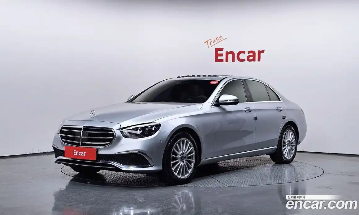 Mercedes-Benz E-Class 2021 2.0 Автомат в Москве № 623717, фото 1