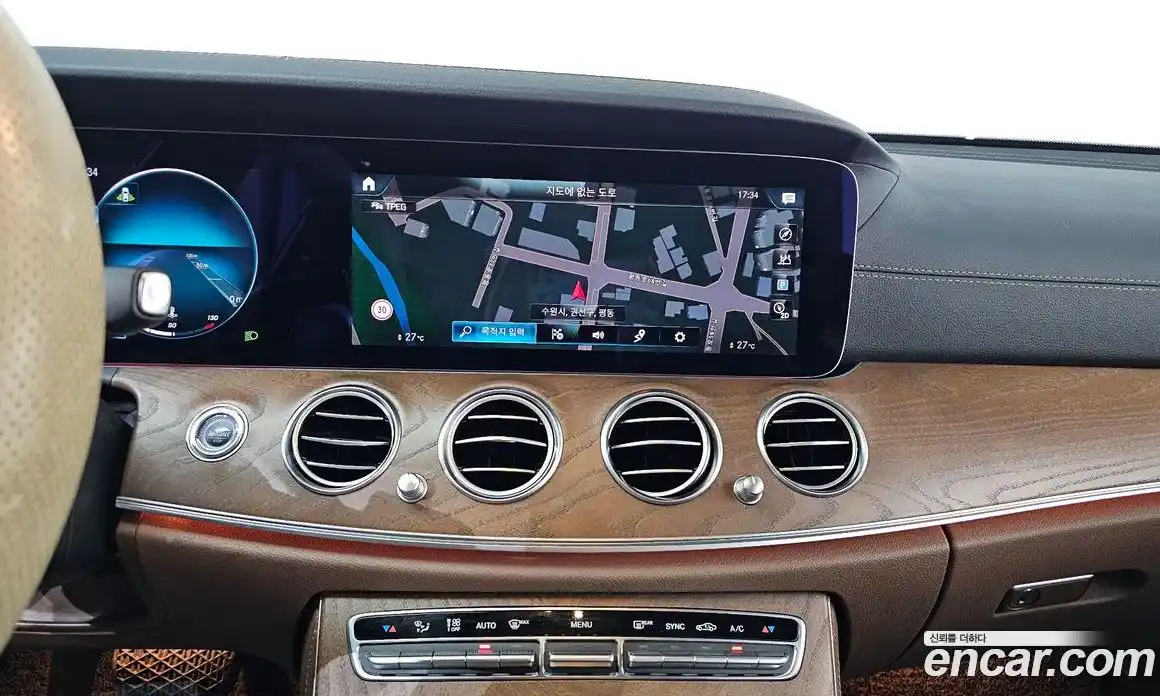 Mercedes-Benz E-Class 2021 2.0 Автомат в Москве № 623717, фото 14