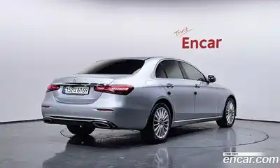 Mercedes-Benz E-Class 2021 2.0 Автомат в Москве № 623717, миниатюра 2