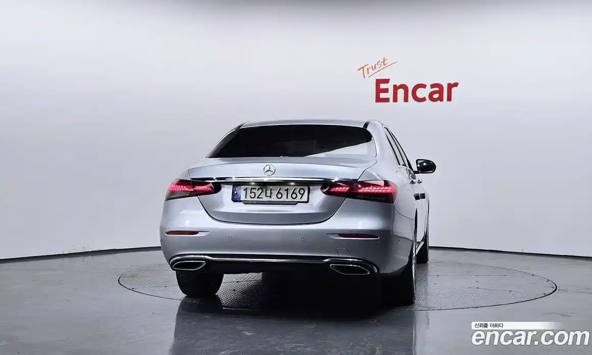 Mercedes-Benz E-Class 2021 2.0 Автомат в Москве № 623717, фото 4