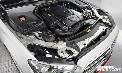 Mercedes-Benz E-Class 2021 2.0 Автомат в Москве № 623717, миниатюра 6