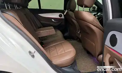 Mercedes-Benz E-Class 2021 2.0 Автомат в Москве № 623833, миниатюра 12