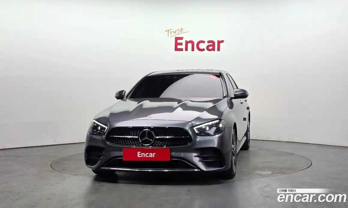 Mercedes-Benz E-Class 2023 2.0 Автомат в Москве № 623906, фото 3