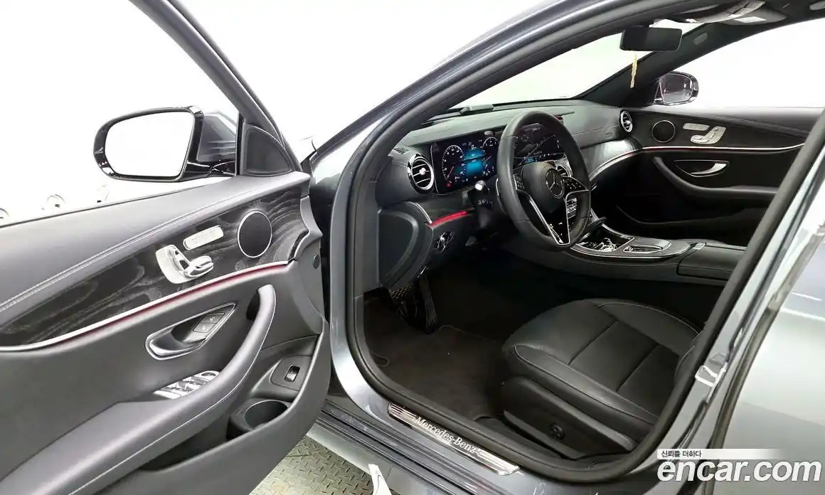 Mercedes-Benz E-Class 2023 2.0 Автомат в Москве № 623906, фото 10