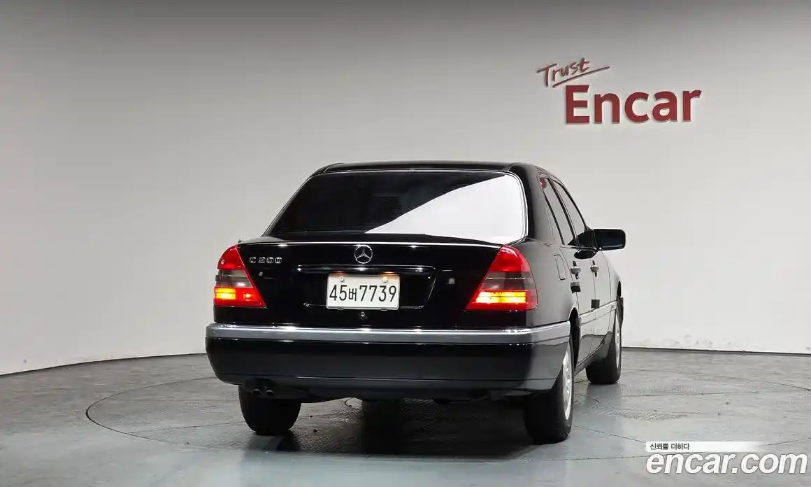 Mercedes-Benz C-Class 1997 2.0 Автомат в Москве № 623940, фото 3