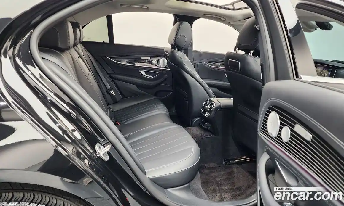 Mercedes-Benz E-Class 2020 3.0 Автомат в Москве № 624000, фото 12