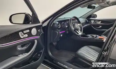Mercedes-Benz E-Class 2020 3.0 Автомат в Москве № 624000, миниатюра 10