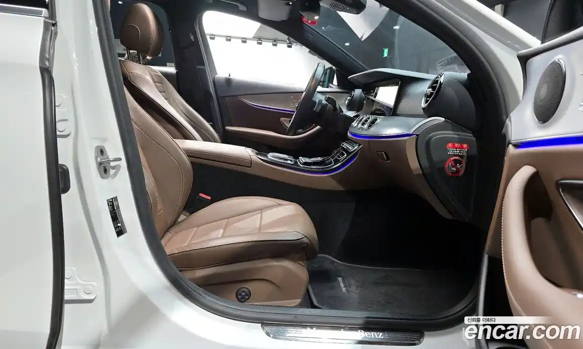 Mercedes-Benz E-Class 2021 2.0 Автомат в Москве № 624130, фото 11