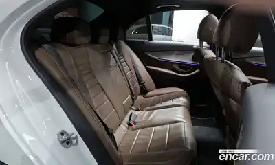 Mercedes-Benz E-Class 2021 2.0 Автомат в Москве № 624130, миниатюра 12