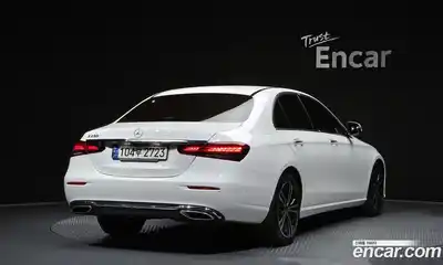 Mercedes-Benz E-Class 2021 2.0 Автомат в Москве № 624130, миниатюра 2