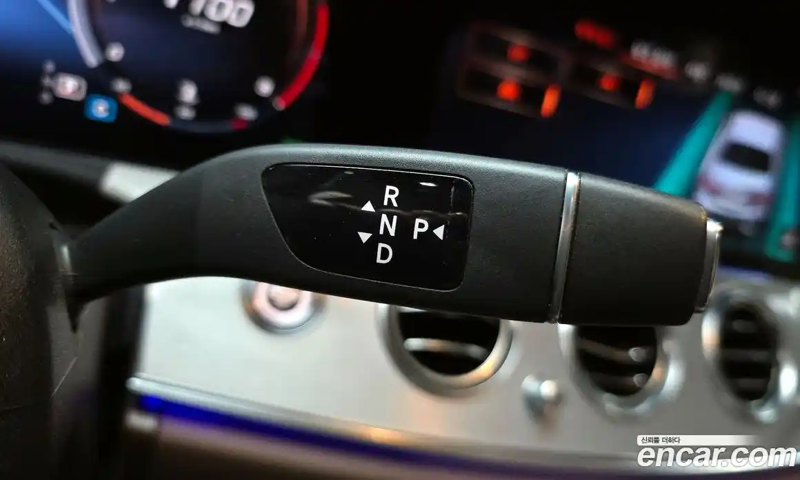 Mercedes-Benz E-Class 2021 2.0 Автомат в Москве № 624130, фото 9