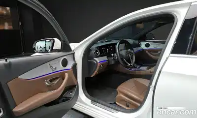 Mercedes-Benz E-Class 2021 2.0 Автомат в Москве № 624130, миниатюра 10