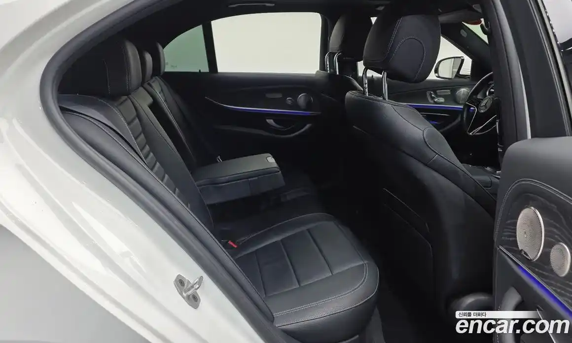 Mercedes-Benz E-Class 2022 2.0 Автомат в Москве № 624149, фото 12