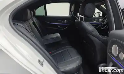 Mercedes-Benz E-Class 2022 2.0 Автомат в Москве № 624149, миниатюра 12