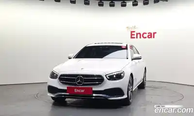 Mercedes-Benz E-Class 2022 2.0 Автомат в Москве № 624149, миниатюра 3