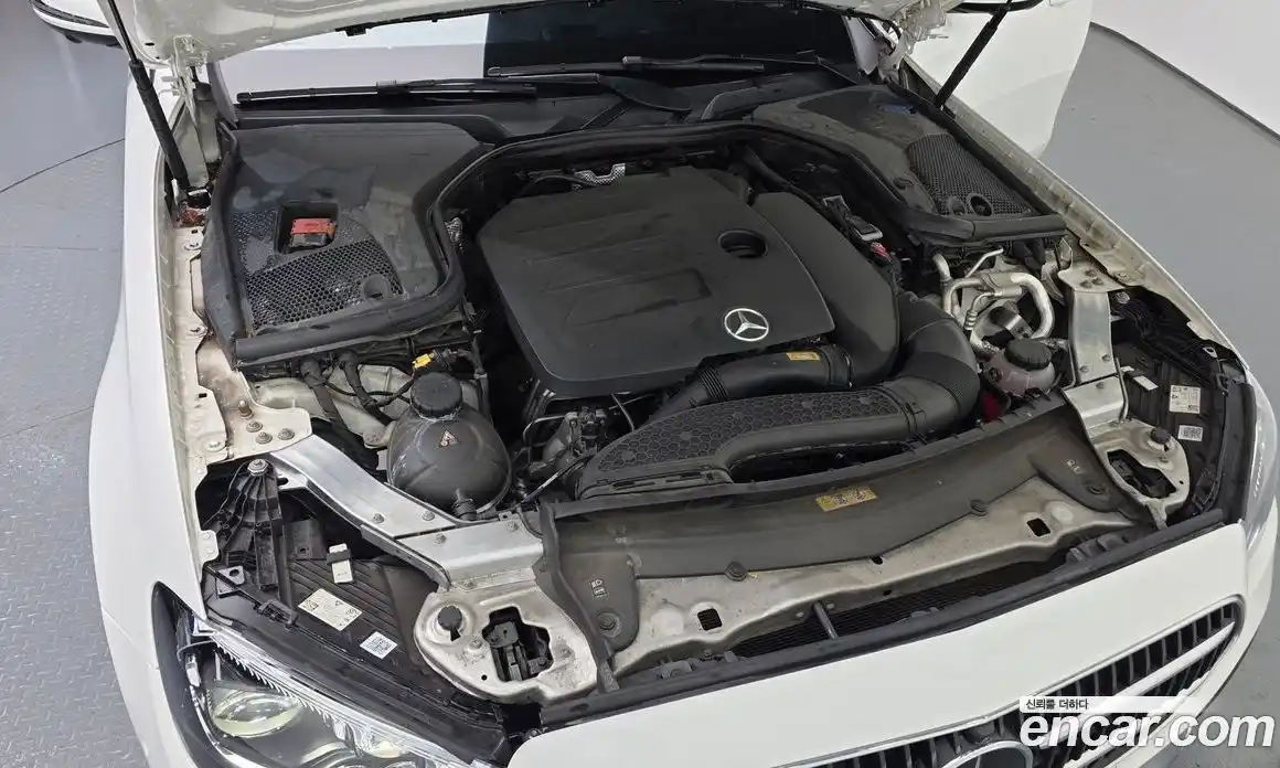 Mercedes-Benz E-Class 2022 2.0 Автомат в Москве № 624149, фото 6