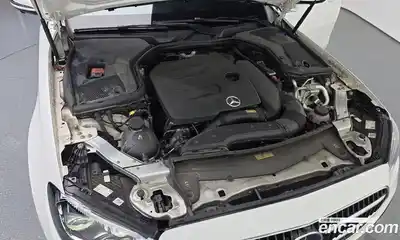 Mercedes-Benz E-Class 2022 2.0 Автомат в Москве № 624149, миниатюра 6