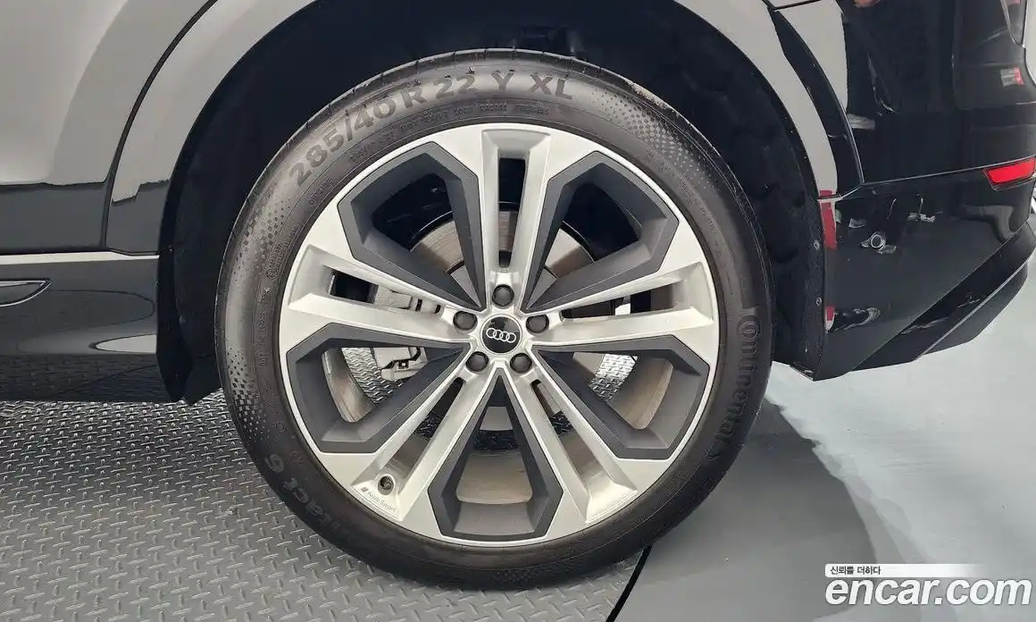 Audi Q8 2025 3.0 Автомат в Москве № 624612, фото 5