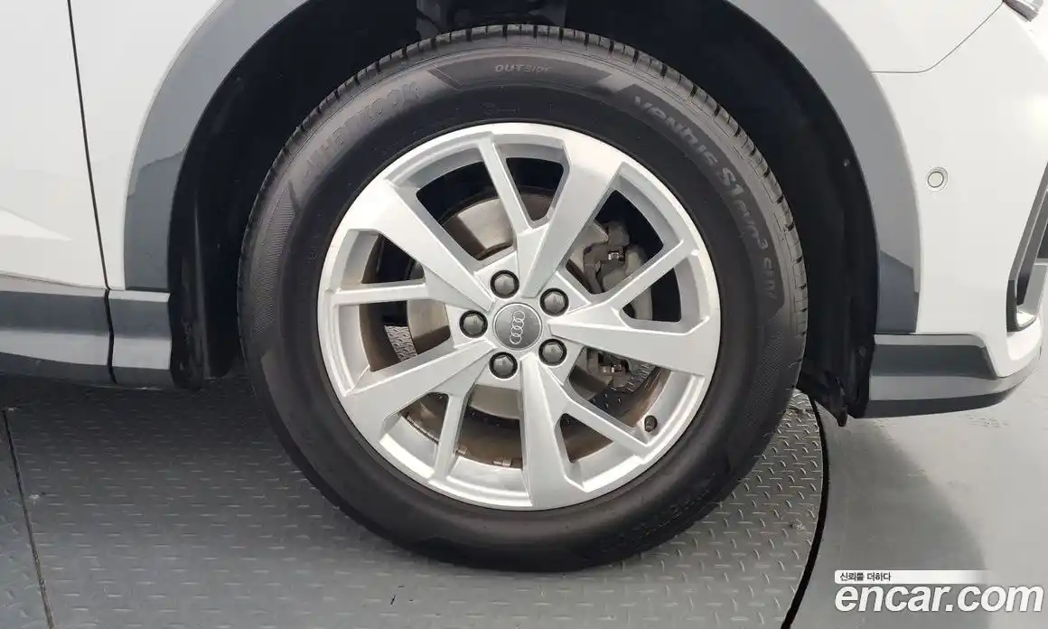 Audi Q3 2020 2.0 Автомат в Москве № 624998, фото 5