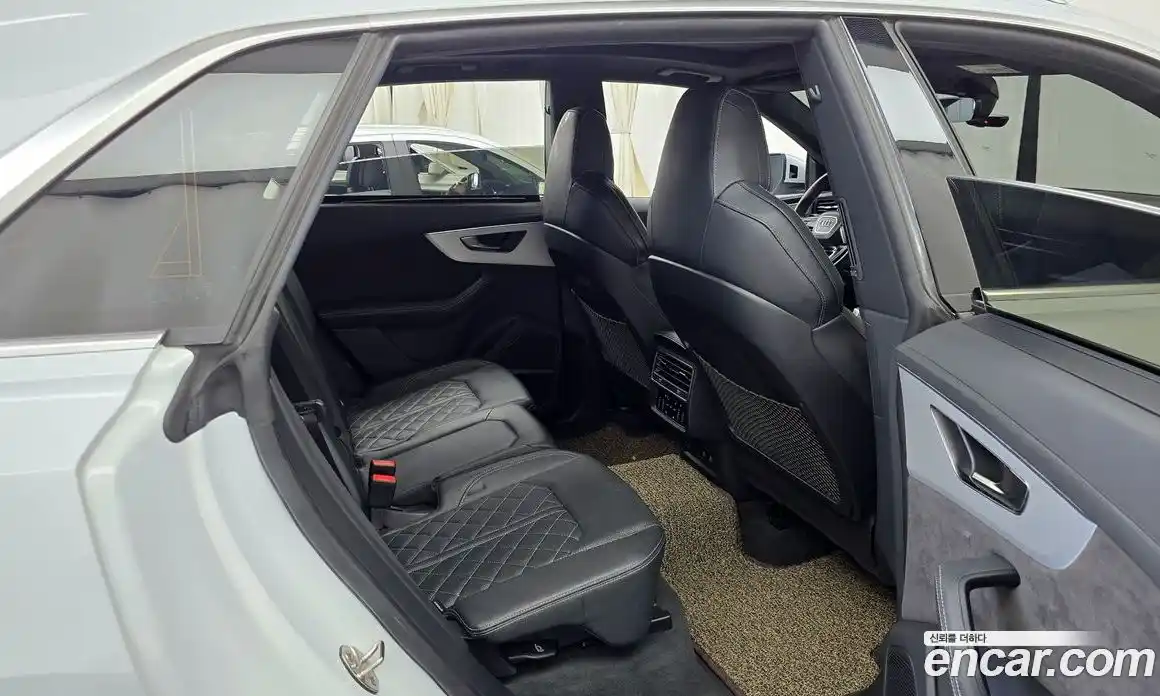 Audi Q8 2022 3.0 Автомат в Москве № 625129, фото 12