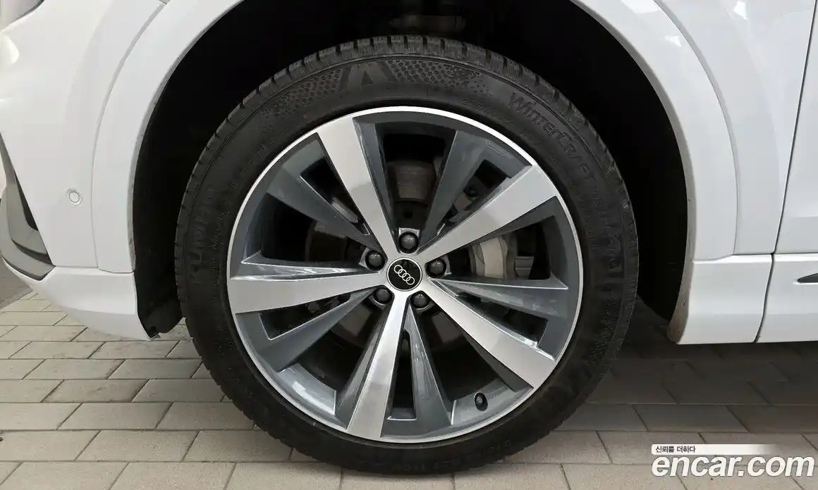 Audi Q8 2022 3.0 Автомат в Москве № 625129, фото 5