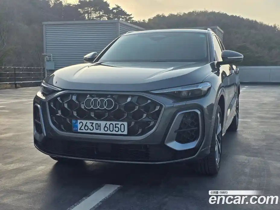 Audi Q5 2025 2.0 Автомат в Москве № 625858, фото 3