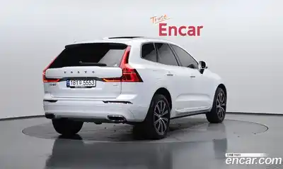 Volvo XC60 2021 2.0 Автомат в Москве № 626333, миниатюра 2