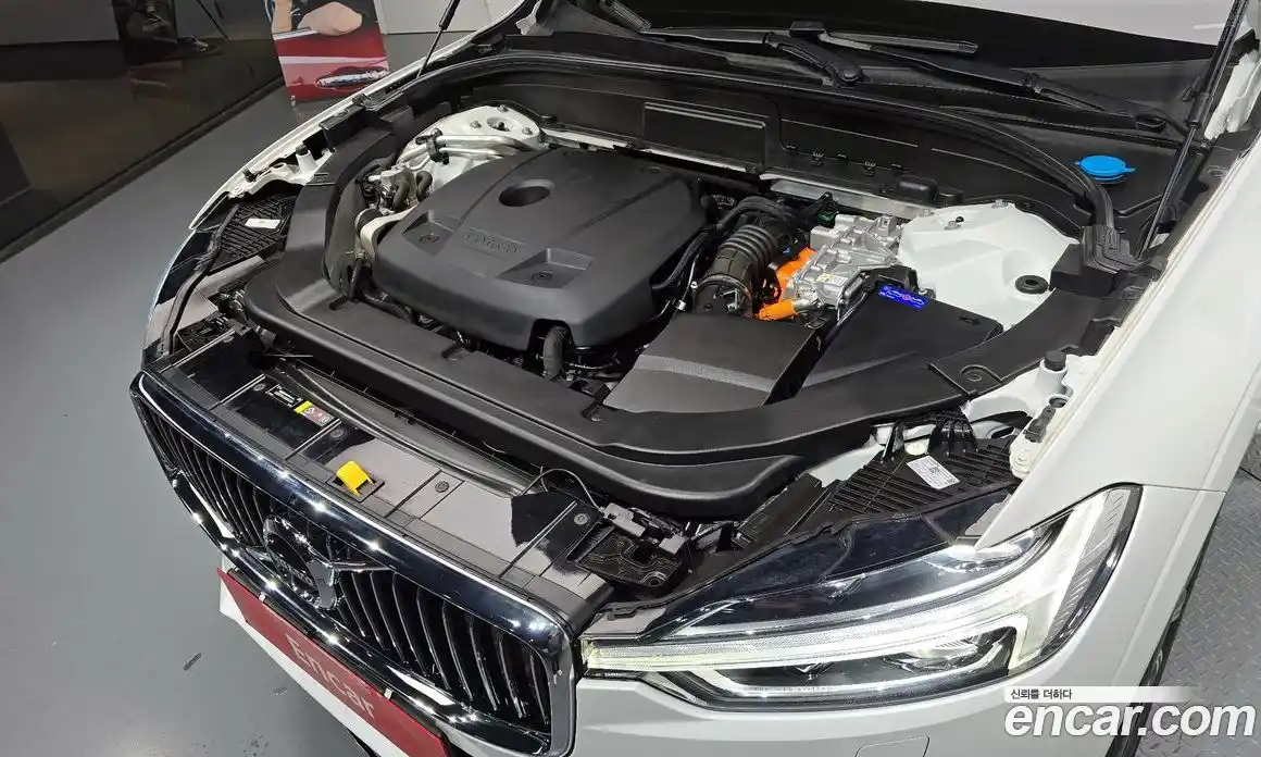 Volvo XC60 2021 2.0 Автомат в Москве № 626333, фото 6