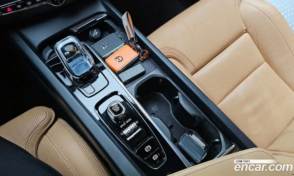 Volvo XC60 2021 2.0 Автомат в Москве № 626333, фото 9