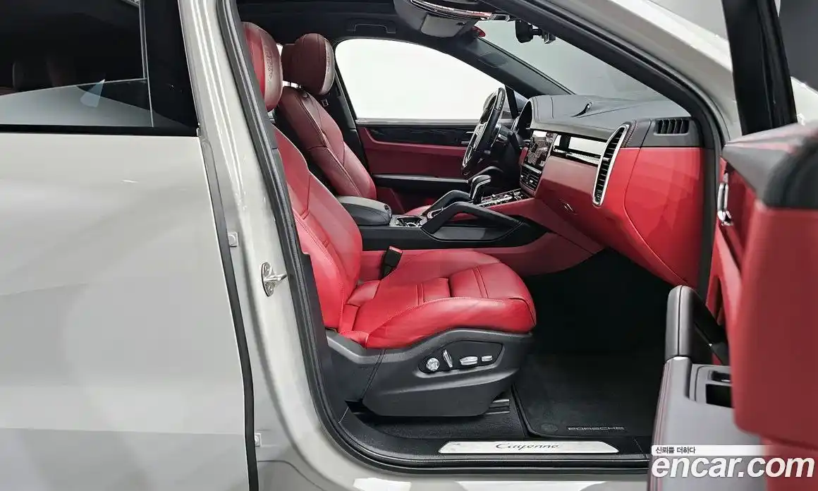 Porsche Cayenne 2021 3.0 Автомат в Москве № 626745, фото 10