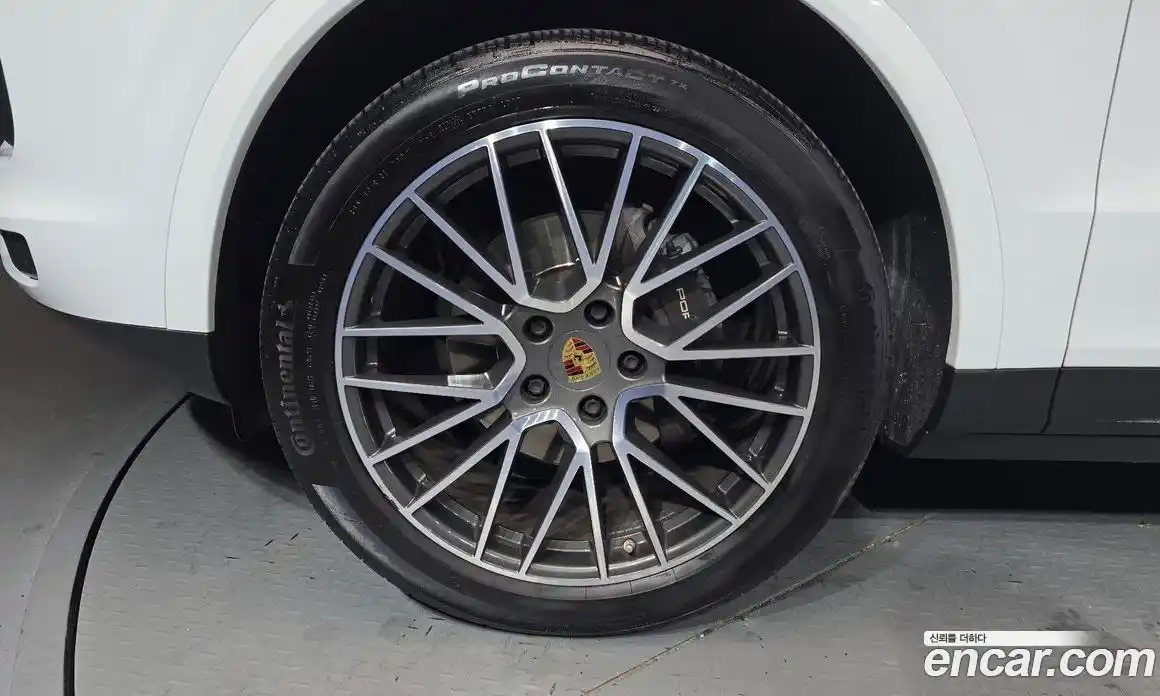 Porsche Cayenne 2020 3.0 Автомат в Москве № 626935, фото 5