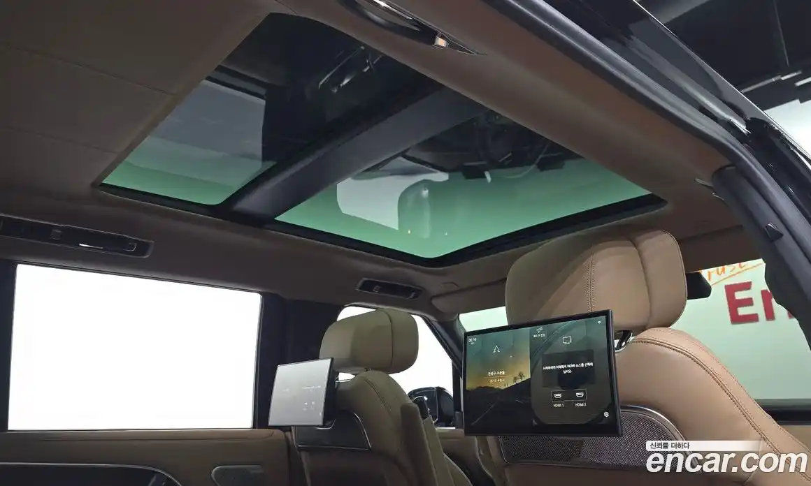 Land Rover Range-Rover 2024 4.4 Автомат в Москве № 627316, фото 19