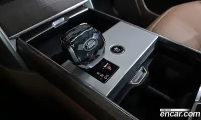 Land Rover Range-Rover 2024 4.4 Автомат в Москве № 627316, миниатюра 9