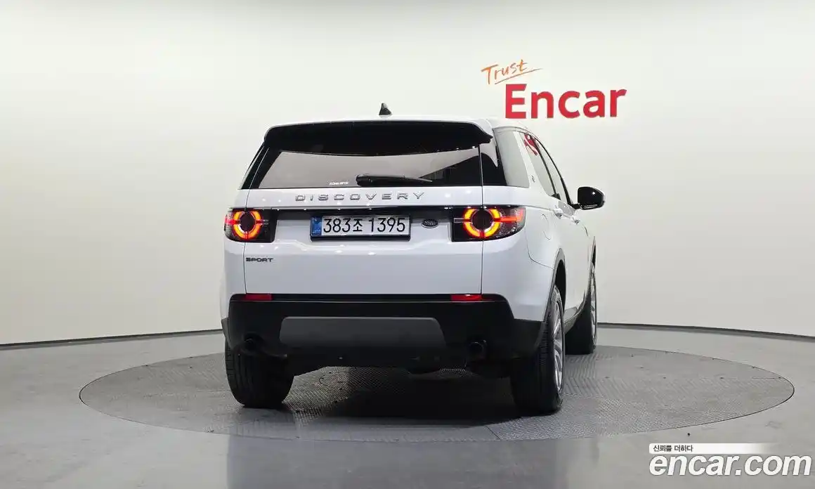 Land Rover Discovery Sport 2019 2.0 Автомат в Москве № 627407, фото 4