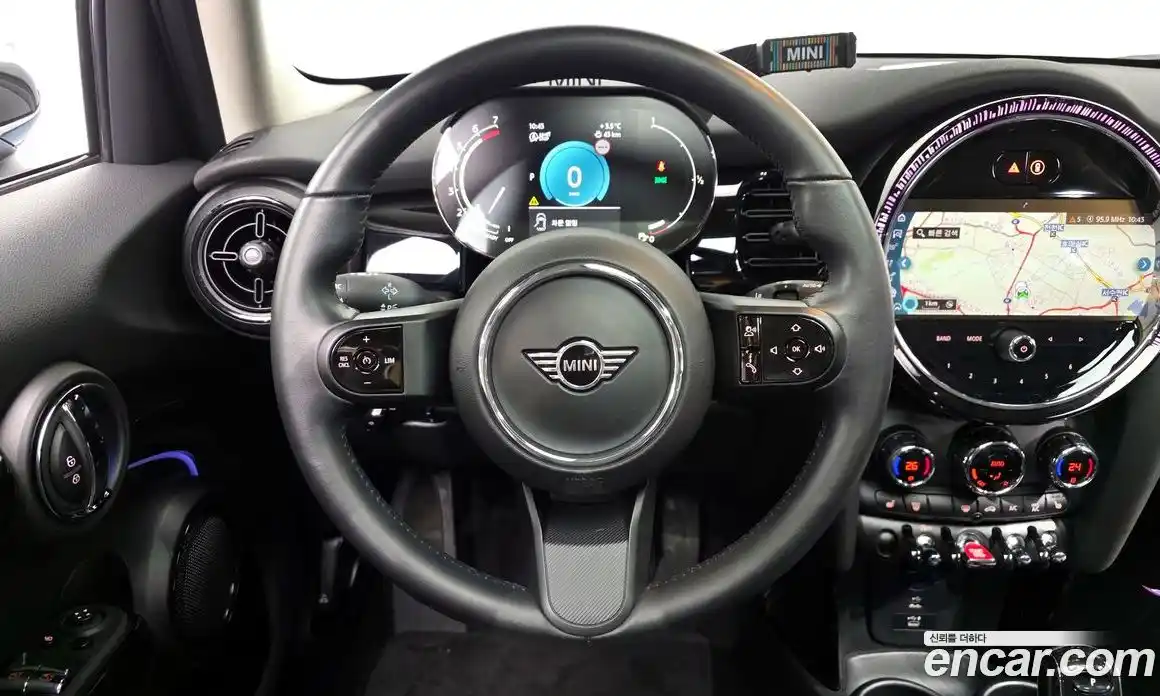 Mini Cooper 2022 1.5 Автомат в Москве № 627723, фото 13