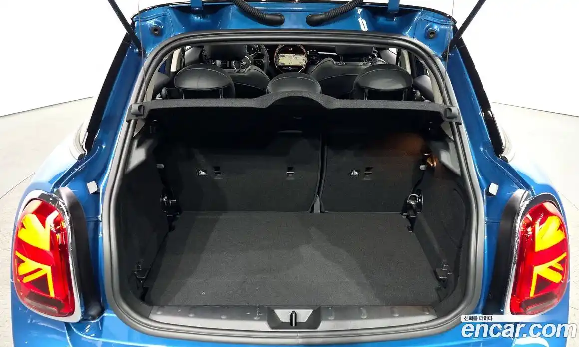 Mini Cooper 2022 1.5 Автомат в Москве № 627723, фото 20