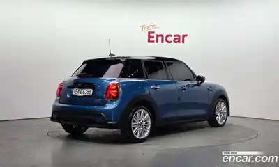 Mini Cooper 2022 1.5 Автомат в Москве № 627723, миниатюра 2