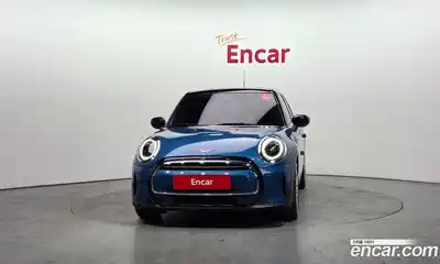 Mini Cooper 2022 1.5 Автомат в Москве № 627723, миниатюра 3
