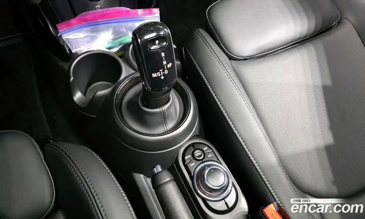 Mini Cooper 2022 1.5 Автомат в Москве № 627723, фото 9