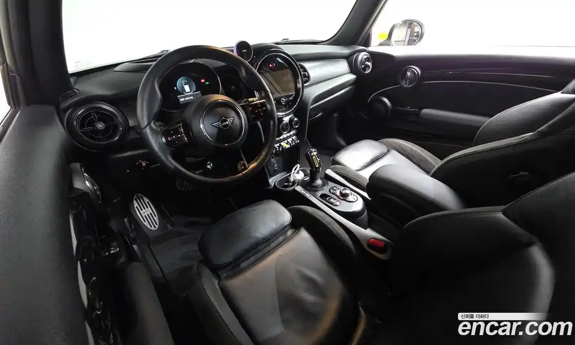 Mini Cooper 2022 Автомат в Москве № 627777, фото 7