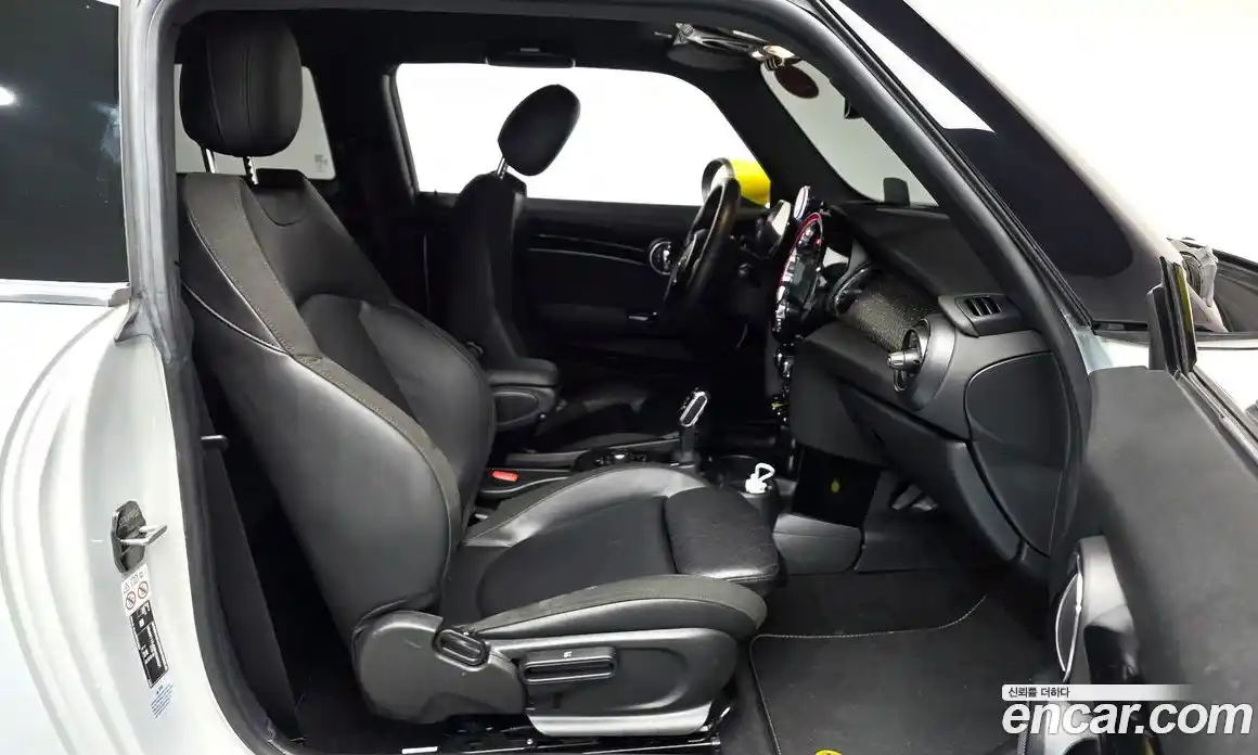 Mini Cooper 2022 Автомат в Москве № 627777, фото 10