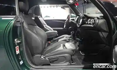 Mini Cooper Convertible 2016 1.5 Автомат в Москве № 628104, миниатюра 11