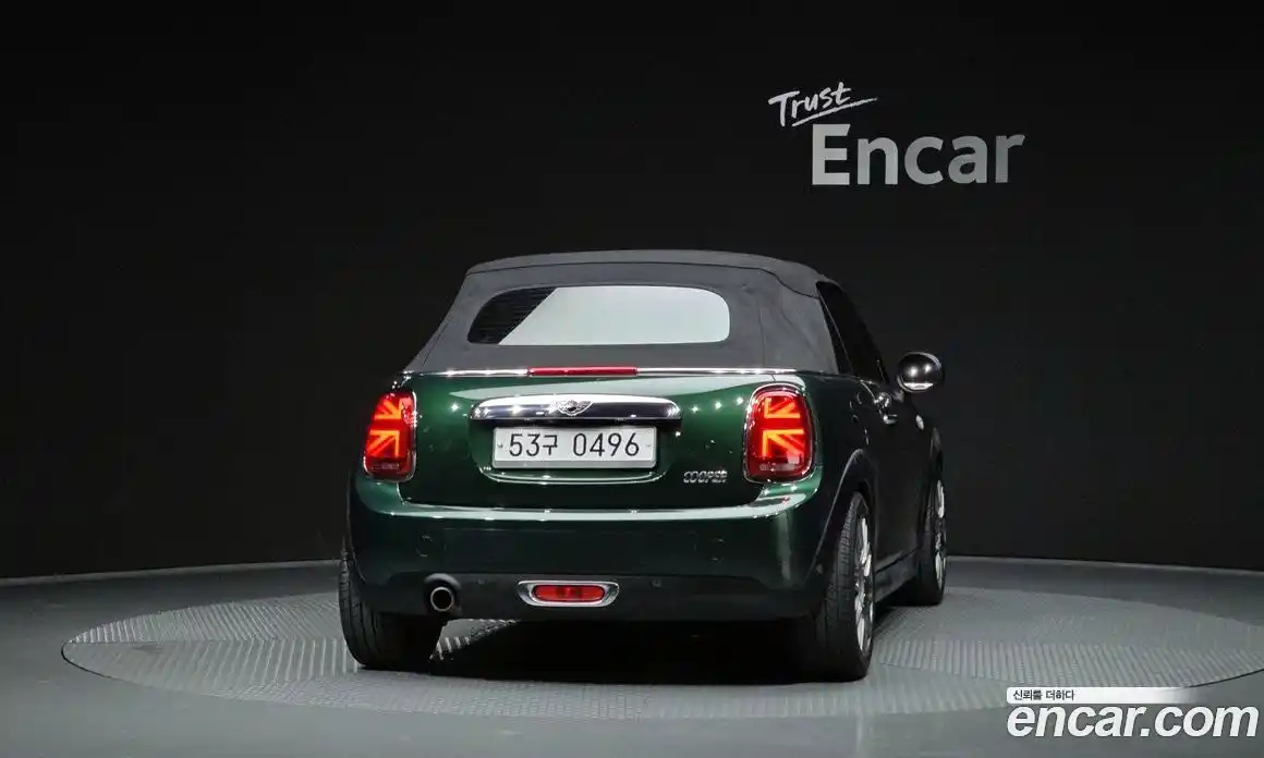 Mini Cooper Convertible 2016 1.5 Автомат в Москве № 628104, фото 4