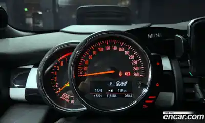 Mini Cooper Convertible 2016 1.5 Автомат в Москве № 628104, миниатюра 8